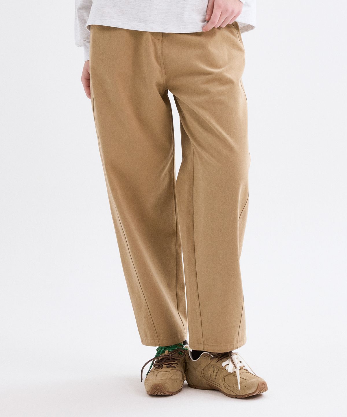포베레(FOVERE) Cube pants_beige