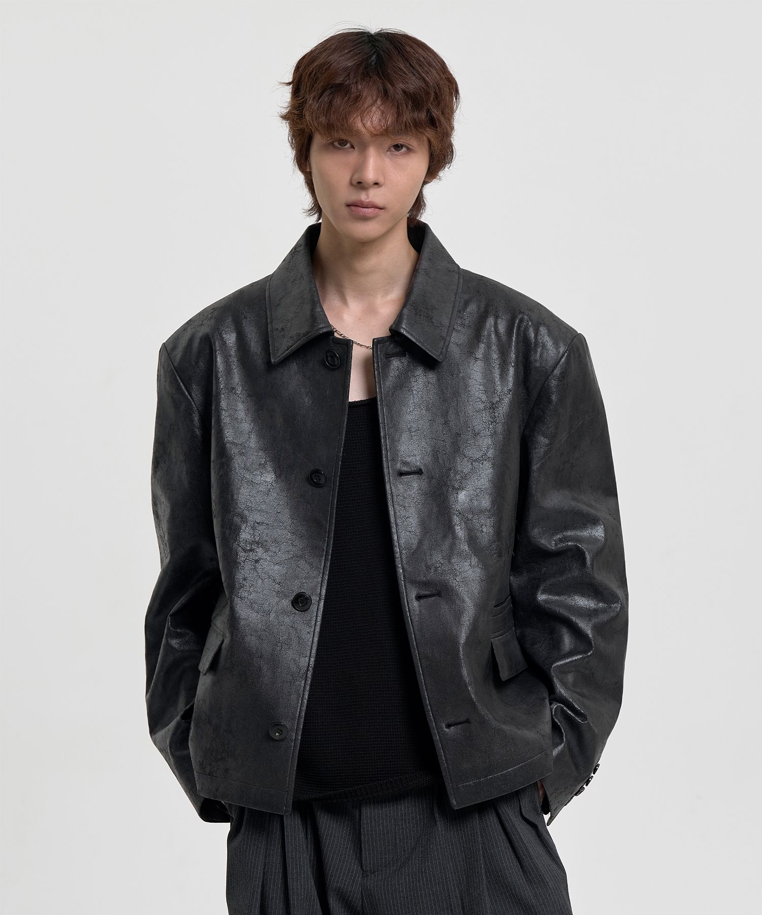 MUSINSA公式 | NOIRER Cracked Skin Cropped Leather Jacket (Black)
