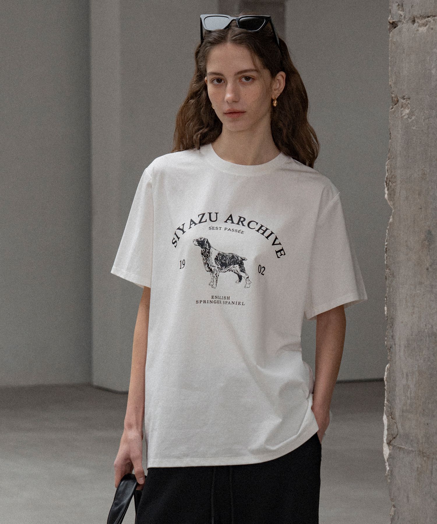 Siyazu★SITP5191 Archive Hound Print Short Sleeve T-shirt MUSINSA公式 | SIYAZU SITP5191 Archive Hound Print Short