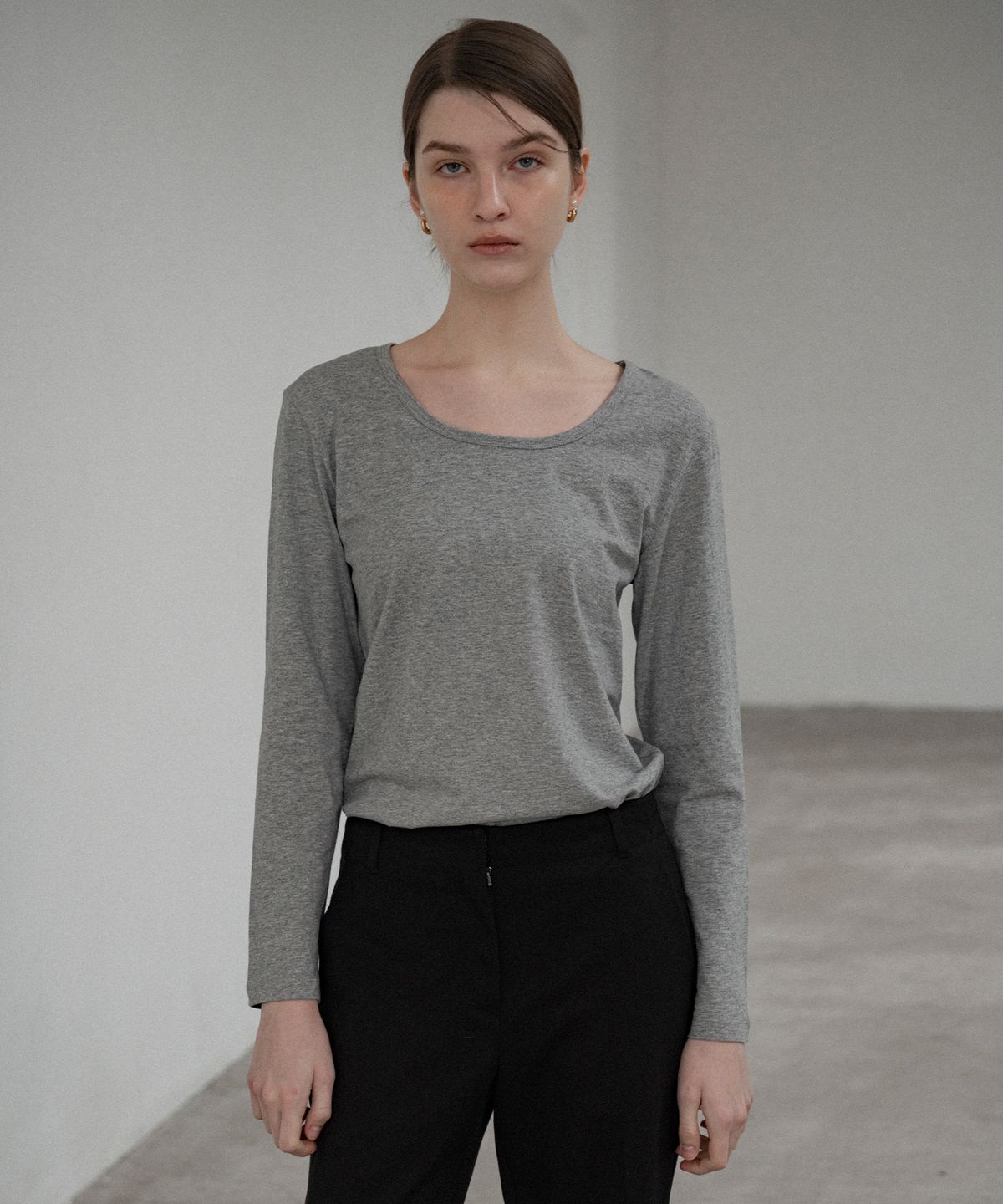 시야쥬(SIYAZU) SITP5189 에센셜 U넥 긴팔 티셔츠_Melange gray