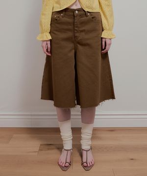 COTTON WIDE BERMUDA PANTS - CAMEL BROWN