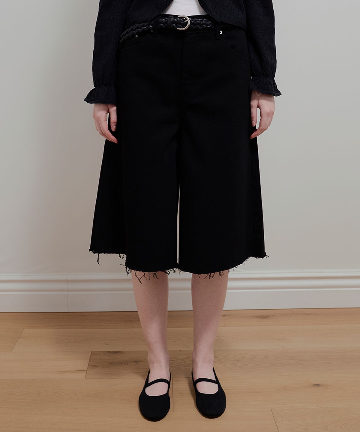 아옵트(AOPT) COTTON WIDE BERMUDA PANTS - BLACK