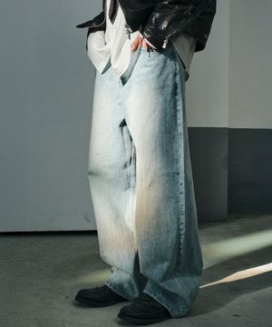 LOOSED WIDE DENIM PANTS (LIGHT BLUE)