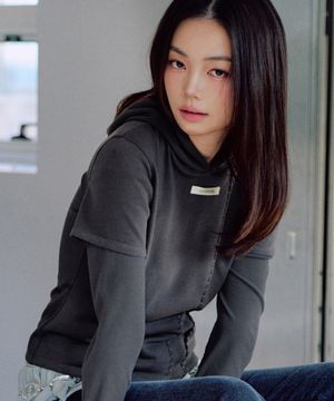 에리카 레이어드 후드 [CHARCOAL]