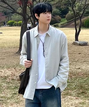 실키 스트라이프 셔츠 (LIGHT GREEN )