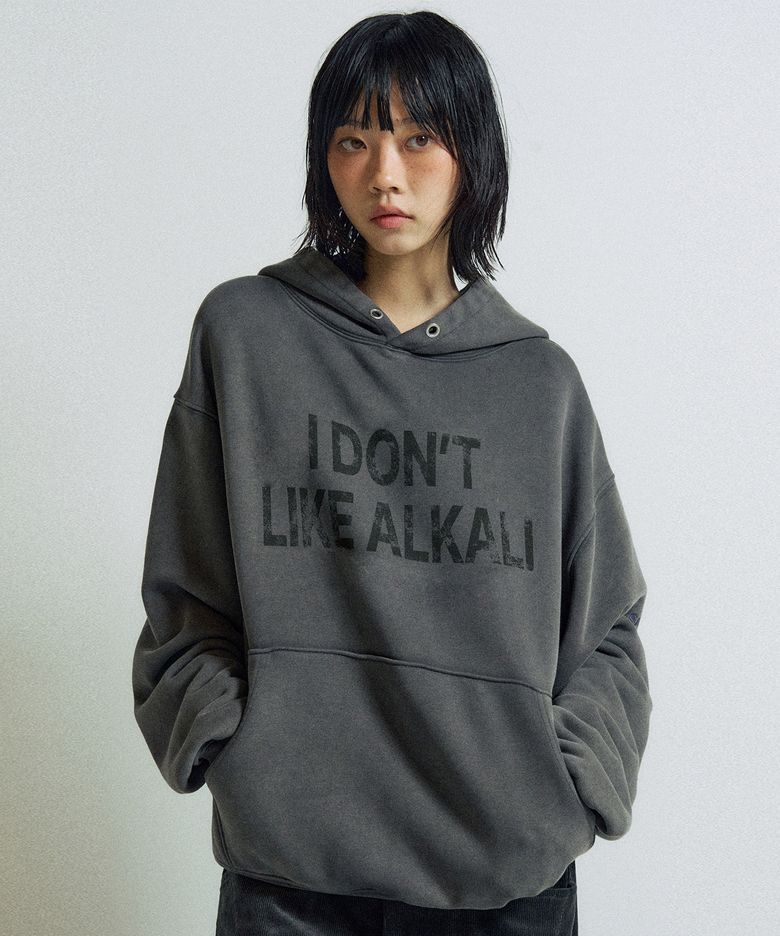 워시드 ALKALI 후디 [차콜]