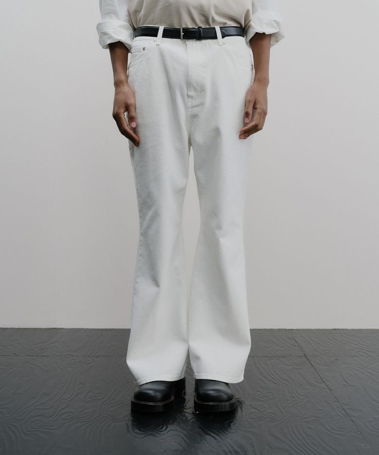 D16 FLARE DENIM Off White