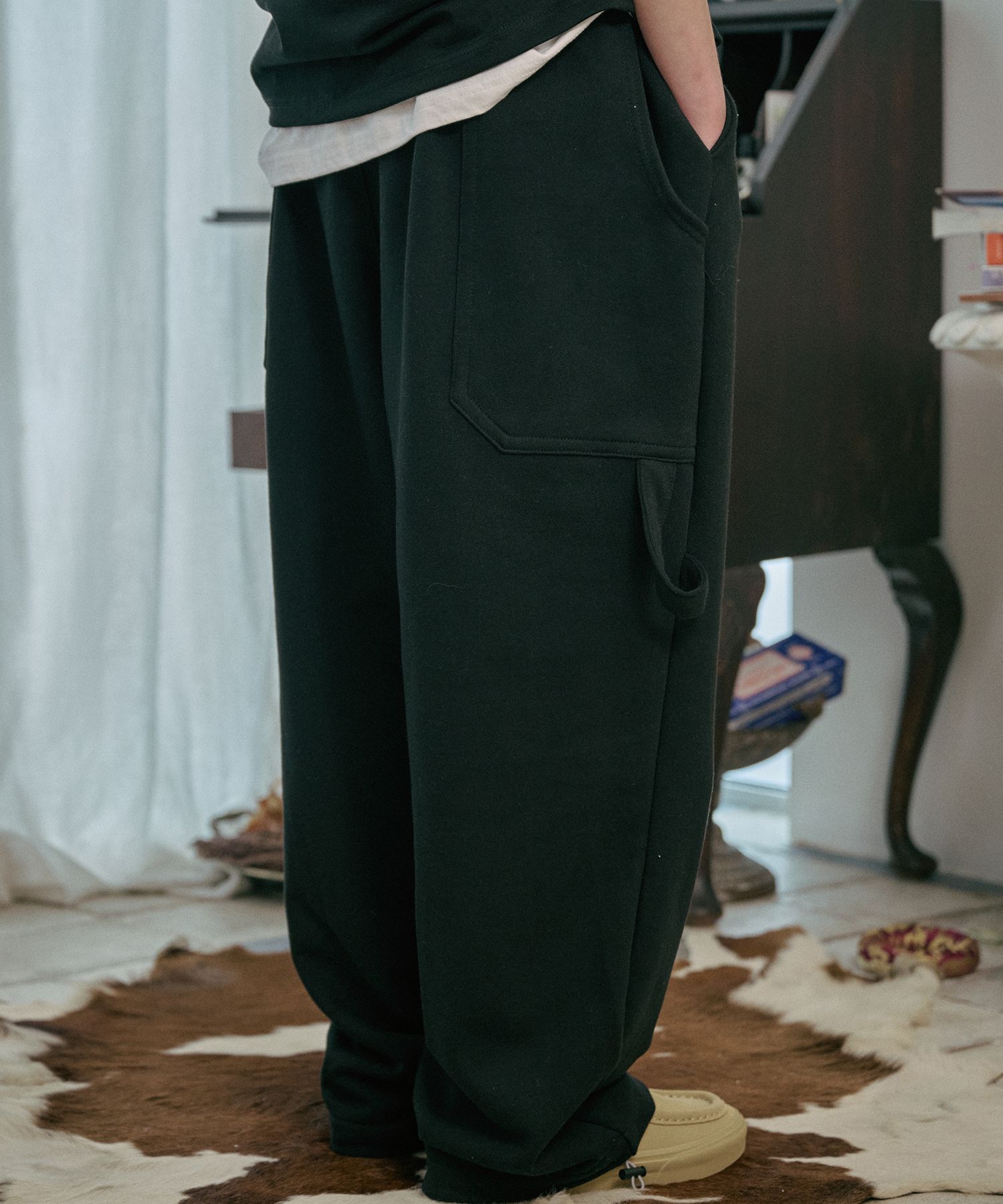ボトムスその他 CPGN STUDIO Carpenter Big Pocket One Tuck Sweatpants 5JH1023 MUSINSA公式 | CPGN STUDIO Carpenter Big Pocket One-Tuck