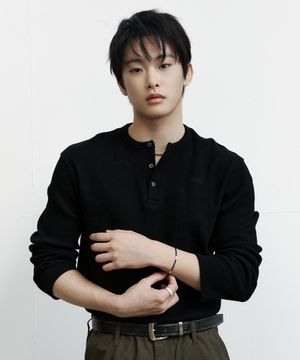 Henly Long Sleeve - Black