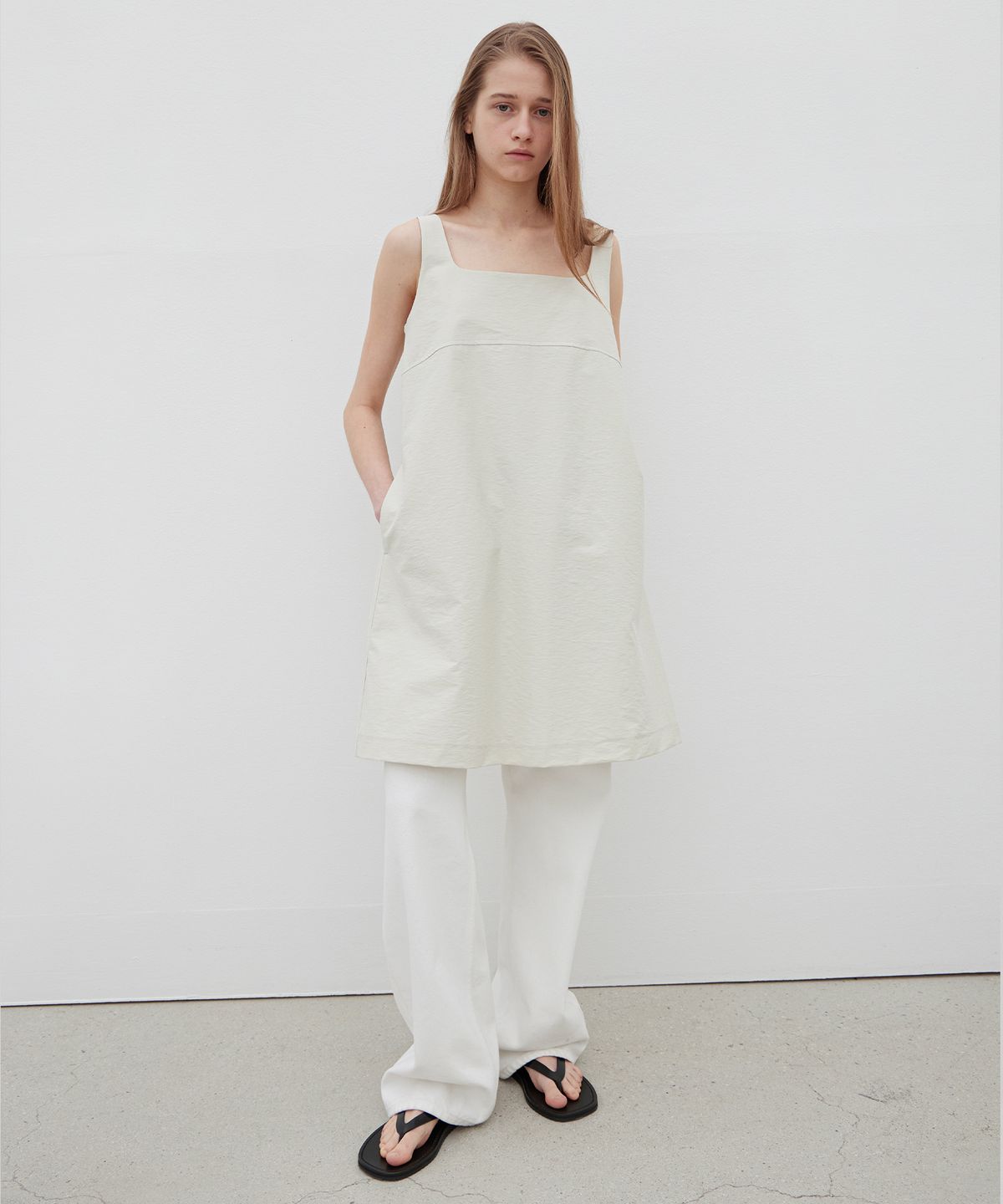 르바(LEVAR) Squared-Neck Mini Dress - Sage Mint