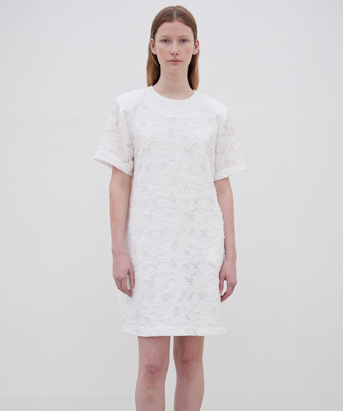르바(LEVAR) Flower-jacqaurd Mini Dress - Off White