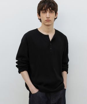 리브 헨리넥 롱슬리브 BLACK
