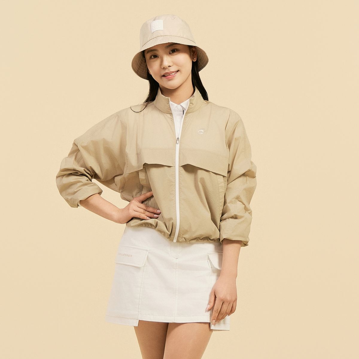 챌린저(CHALLENGER) 여성 루즈핏 하이넥 바람막이 자켓 베이지
