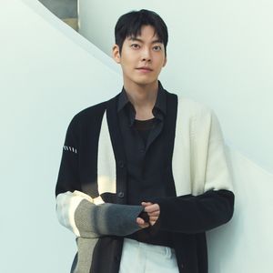 릴렉스핏 솔리드 셔츠 (FIBAA5331)