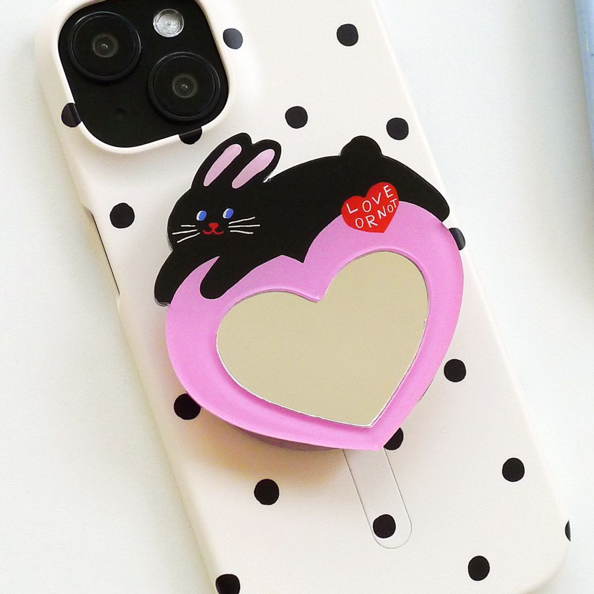 러브오낫(LOVE OR NOT) 맥세이프/미러톡_Black Rabbit Love Magsafe/Mirror-Tok