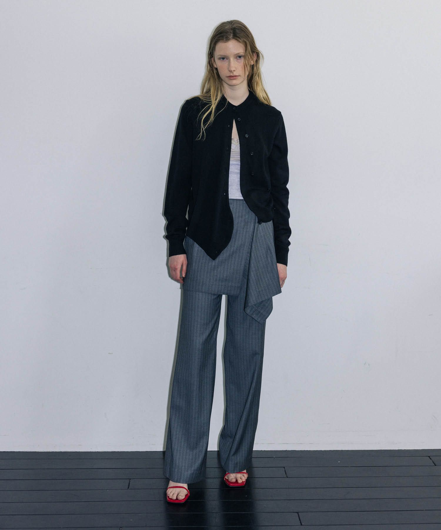 パンツ STUDIOTABLE : 25SS / STRIPE PINTUCK PANTS (CHARCOAL) MUSINSA | STUDIOTABLE STRIPE PINTUCK PANTS, CHARCOAL