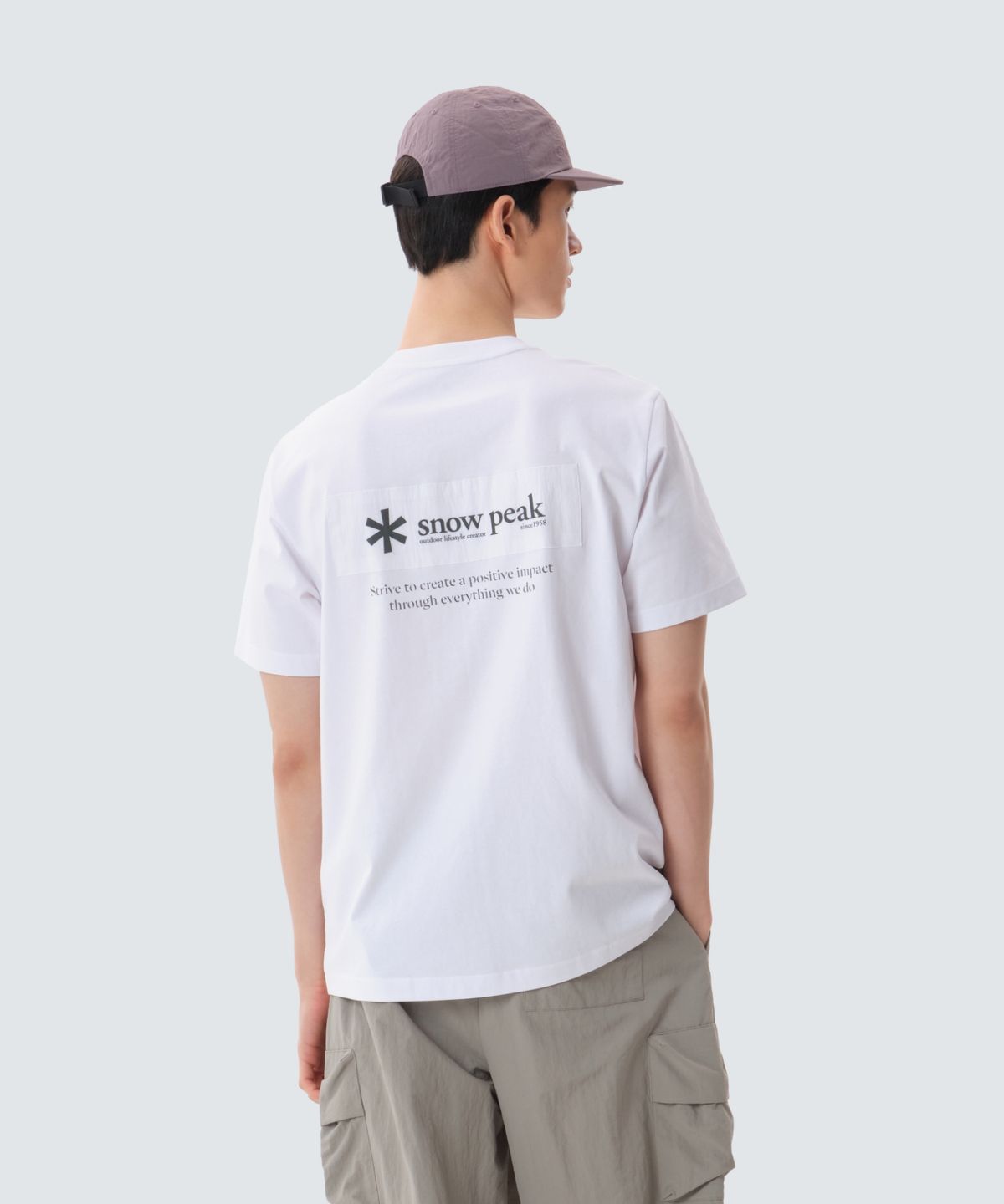 스노우피크 어패럴(SNOWPEAK APPAREL) 에어로쿨 우븐 패치 반팔 티셔츠 (S25MMFTS24) White