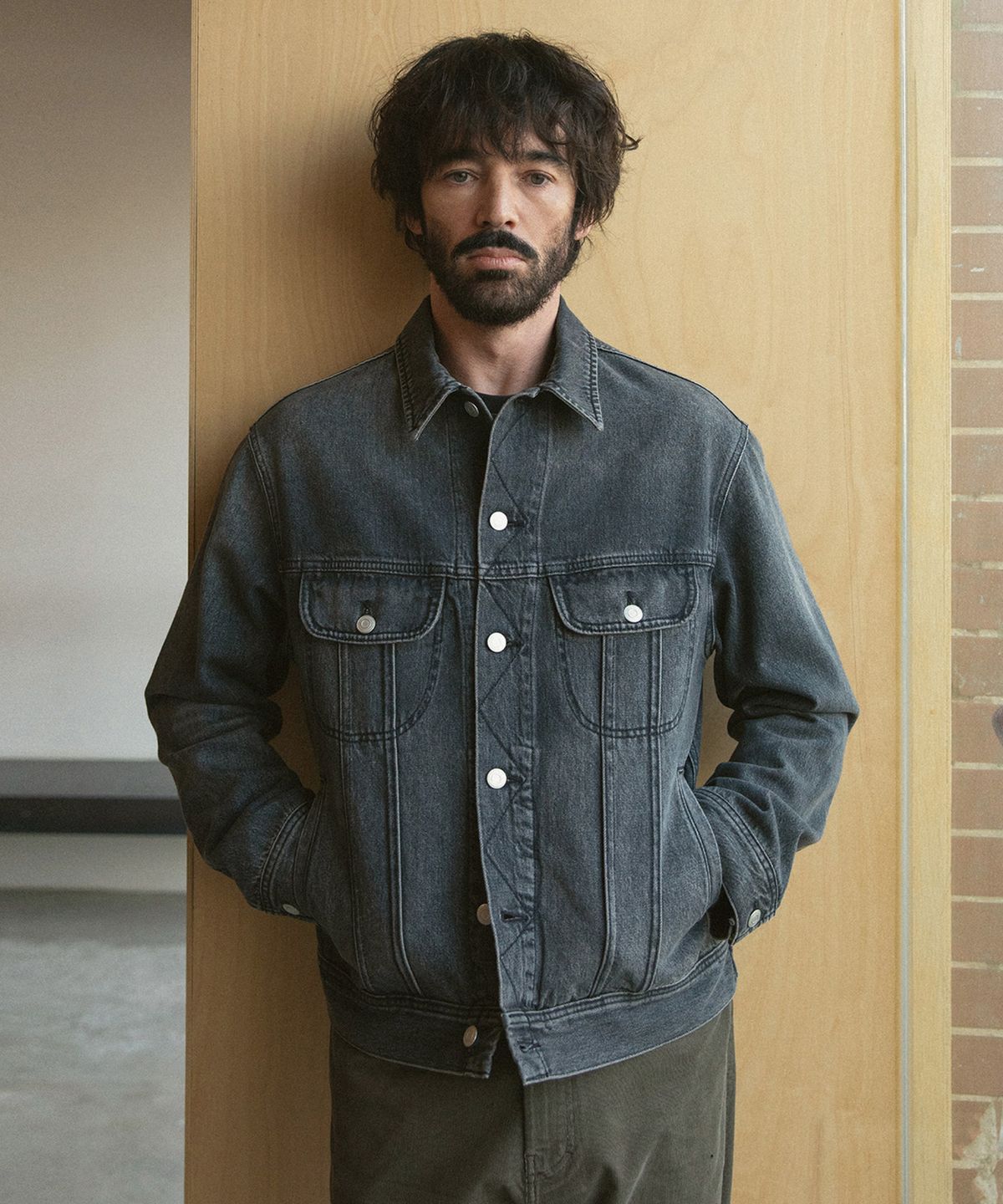 어나더 오피스(ANOTHER OFFICE) Rider Denim Jacket (Faded Black)