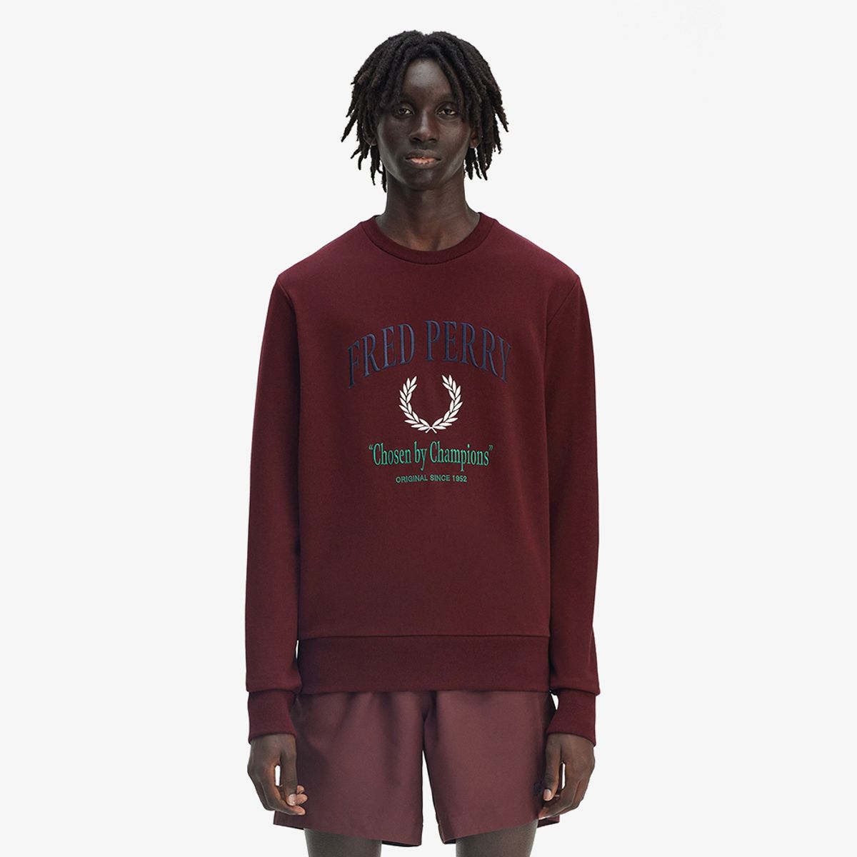 프레드페리(FRED PERRY) [Clubhouse] 엠브로이더드 챔피언 스웻셔츠 - 옥스블러드 AFPM2519891-597