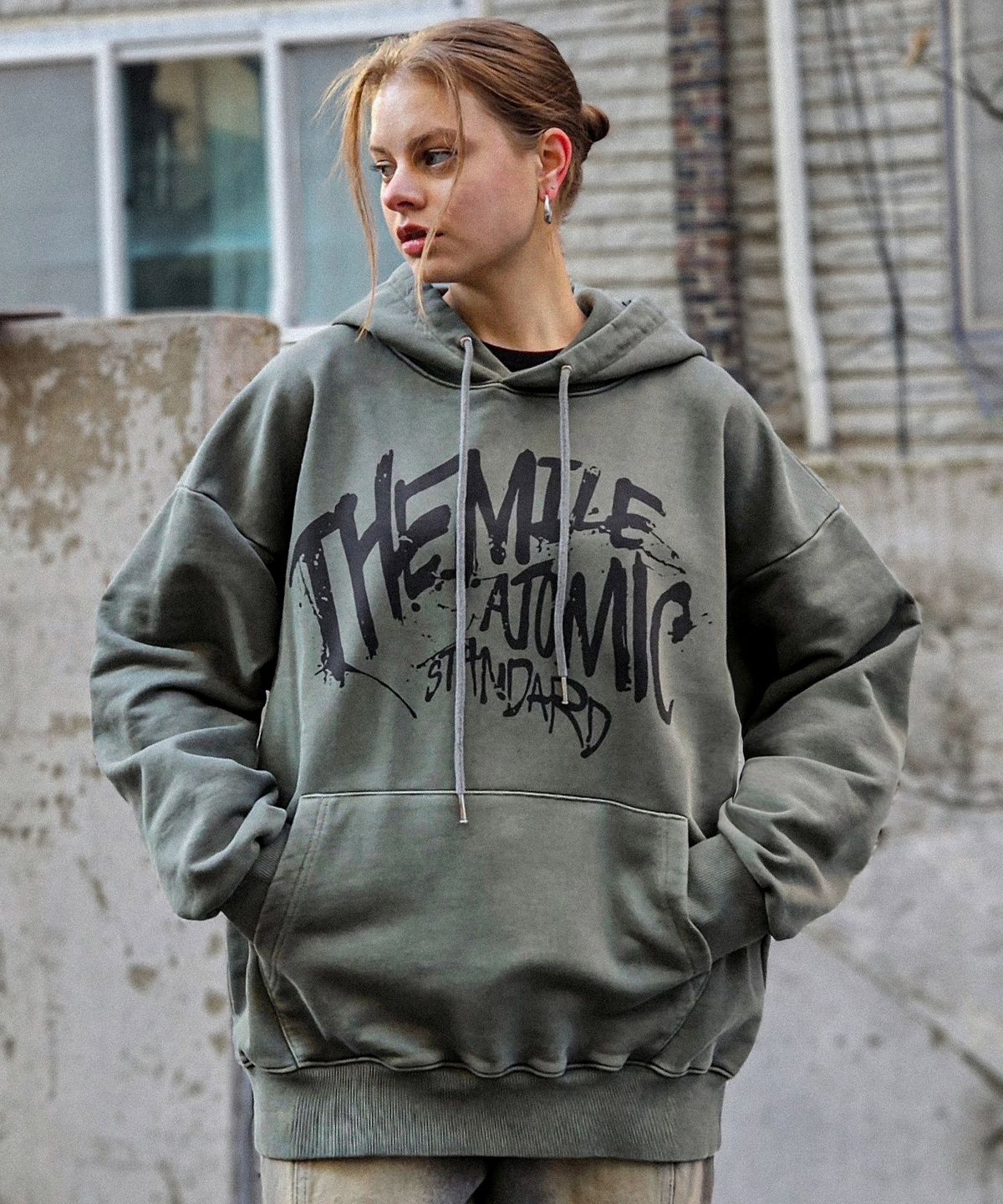 더마일(THEMILE) 어토믹 스웨트 후드 [PIGMENT KHAKI]