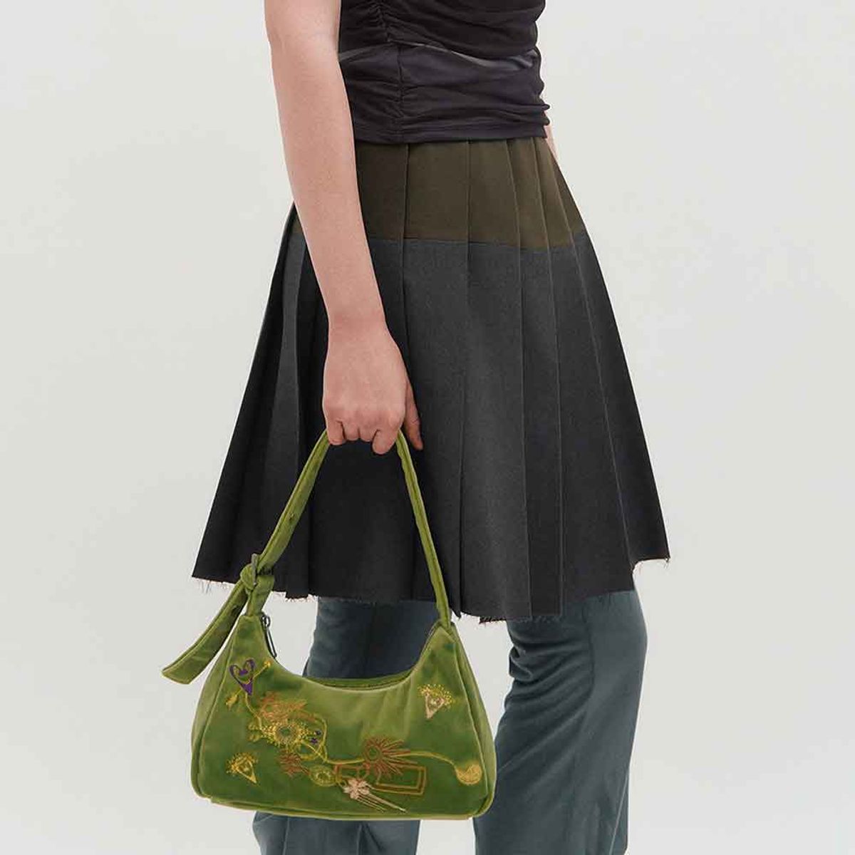 킴지수(KIMZISU) Raw Edge Colour Block Pleated Skirt _ KHAKI