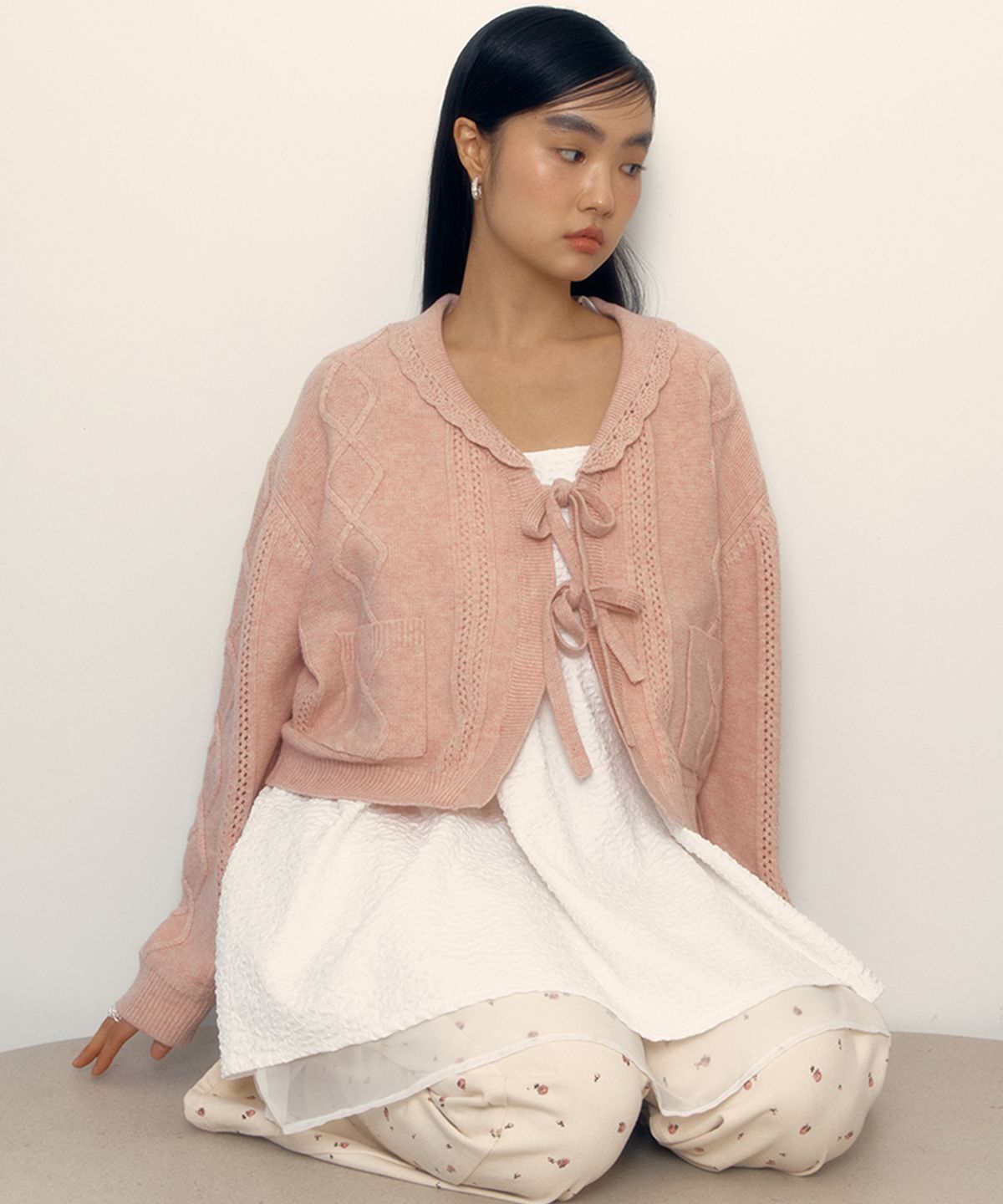 셀리테일즈(CELITAILS) HANDMADE LACE SHAWL COLLAR CARDIGAN_LIGHT PINK