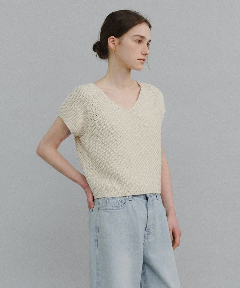 Cap sleeve V-neck knit