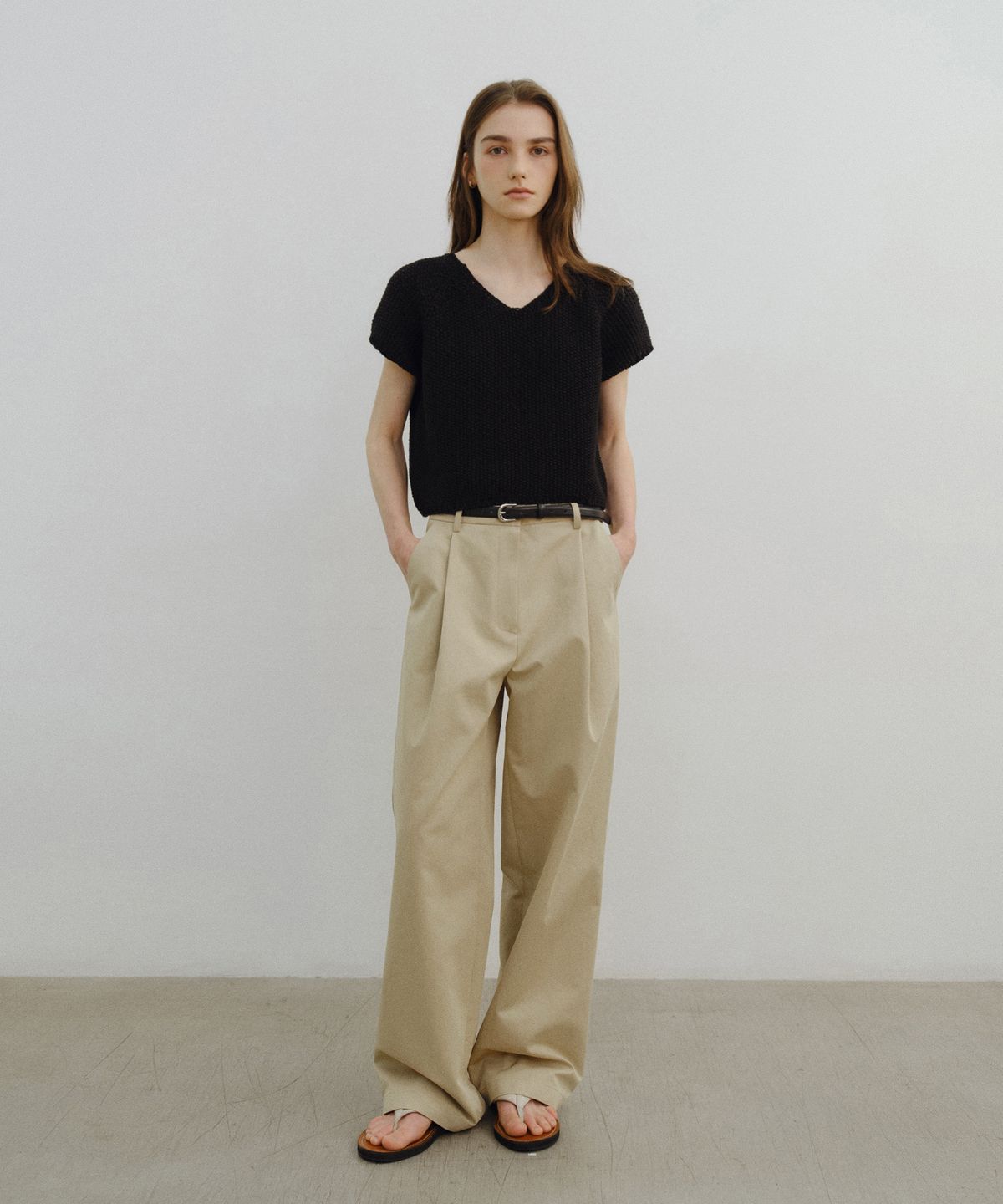 유라고(URAGO) One-tuck wide chino pants