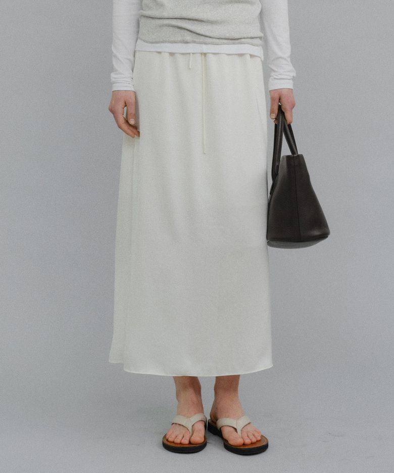 Silky drawstring skirt