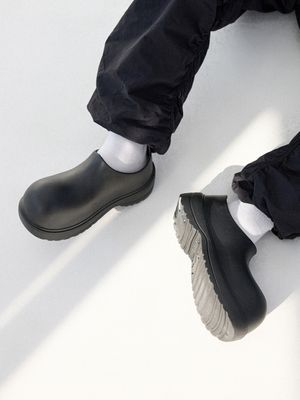 GO43 아크론 볼드 클로그