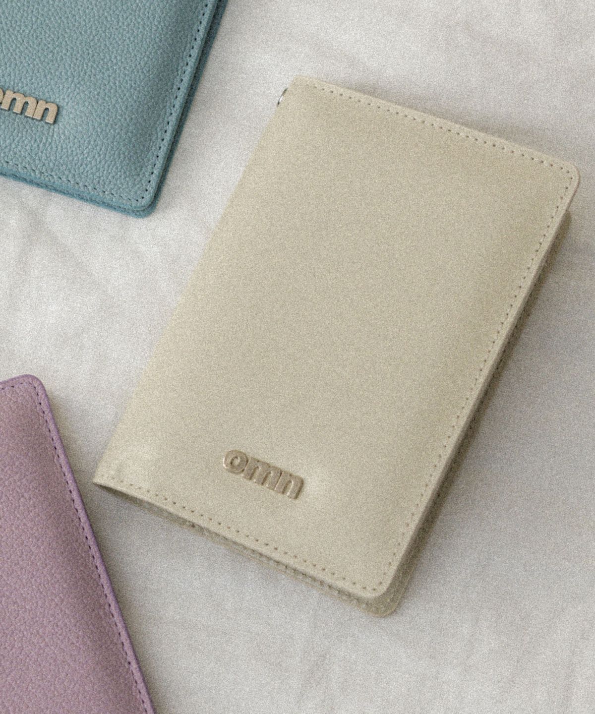 옴니포턴트(OMNIPOTENT) [Anti-Skimming]Memory passport wallet _Oat beige