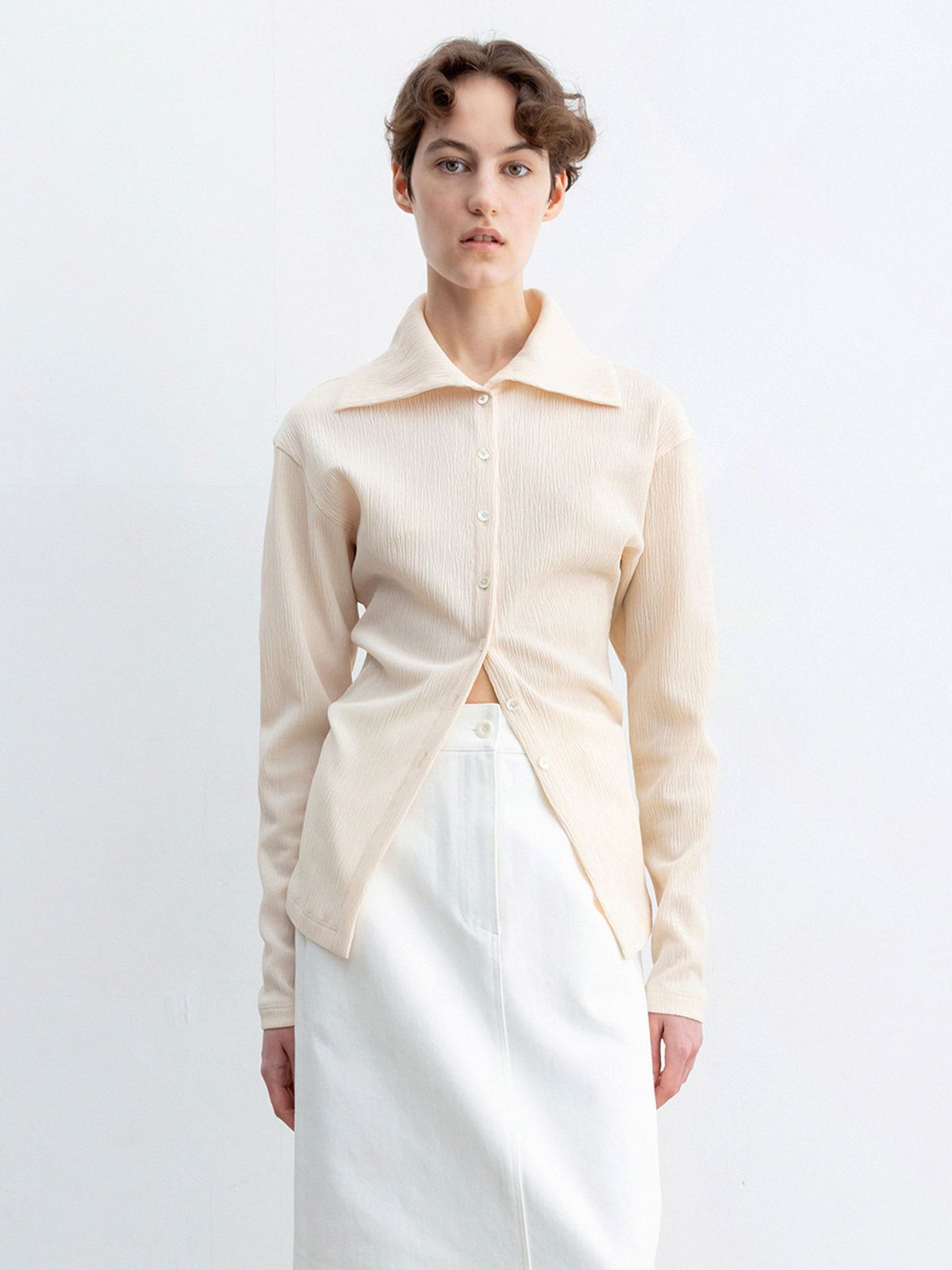 레이스(RRACE) Pleats Blouse_Cream
