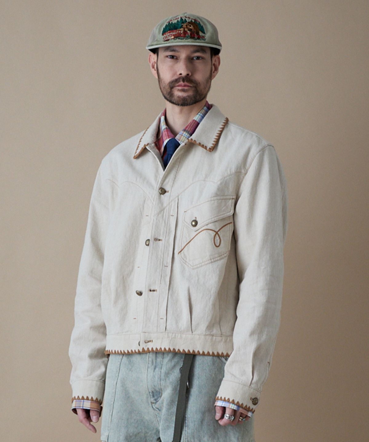 펜필드(PENFIELD) [TRAILWEAR] 린넨 웨스턴 트러커 자켓 아이보리_FR1WJ85U