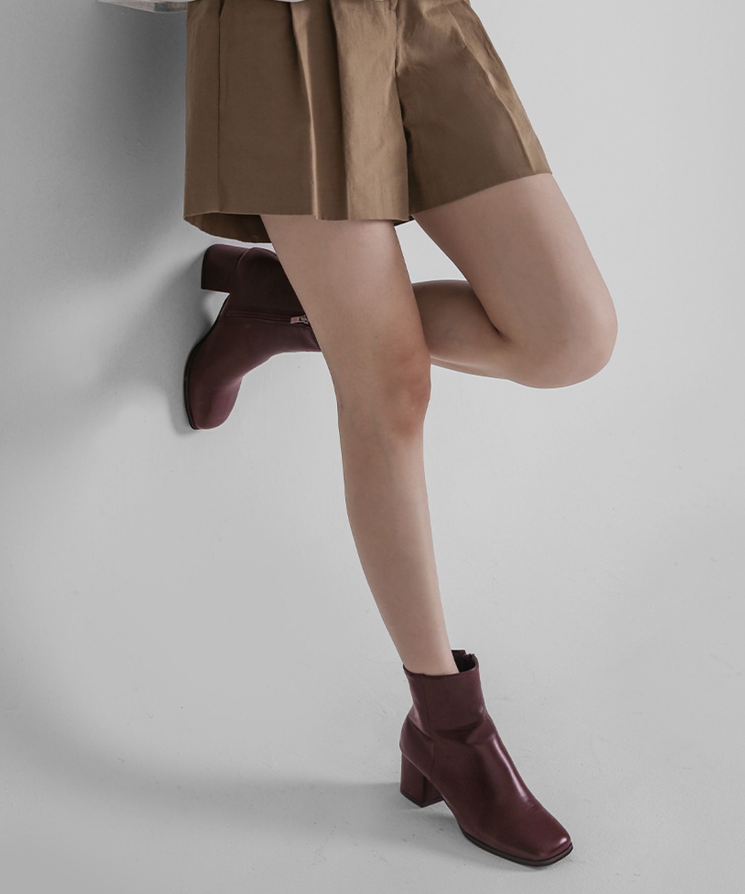 MUSINSA | BADBLOOD Eskimo Boots Short Platform - Cream