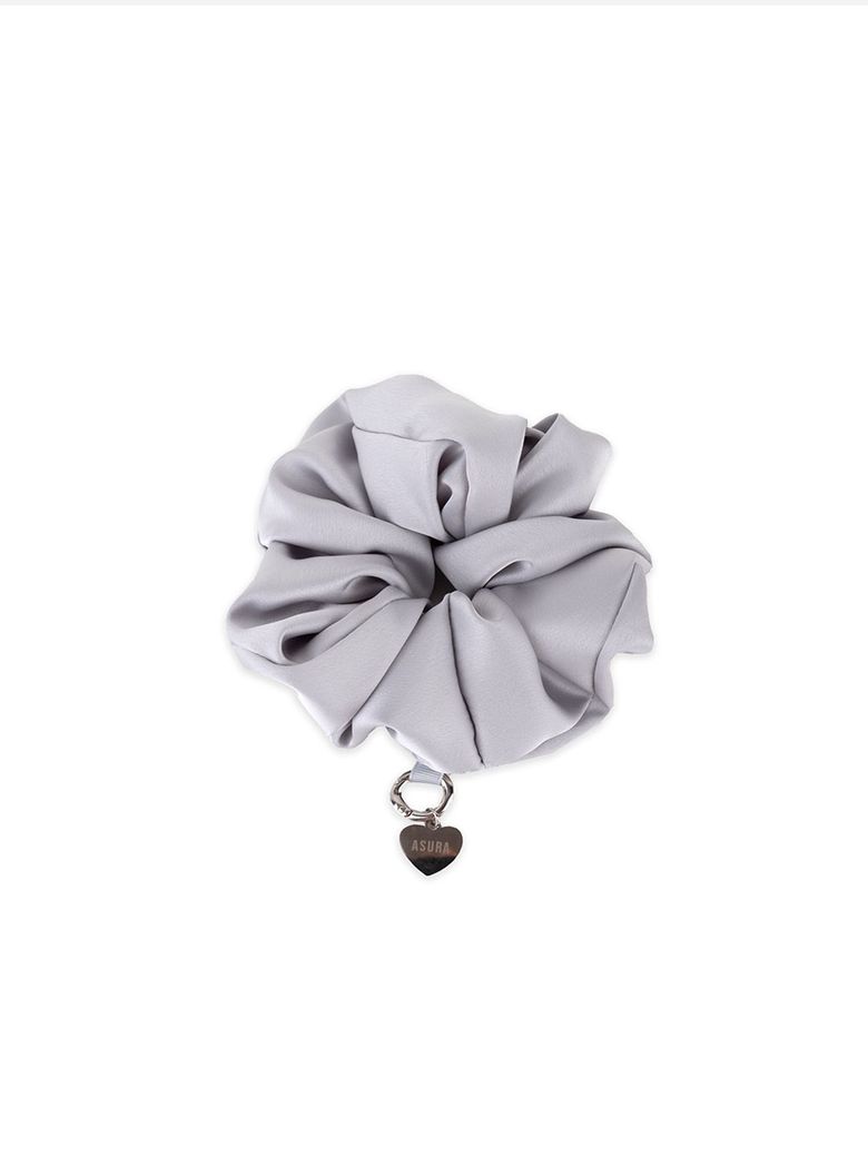 SATIN KEYRING SCRUNCH (GREY)