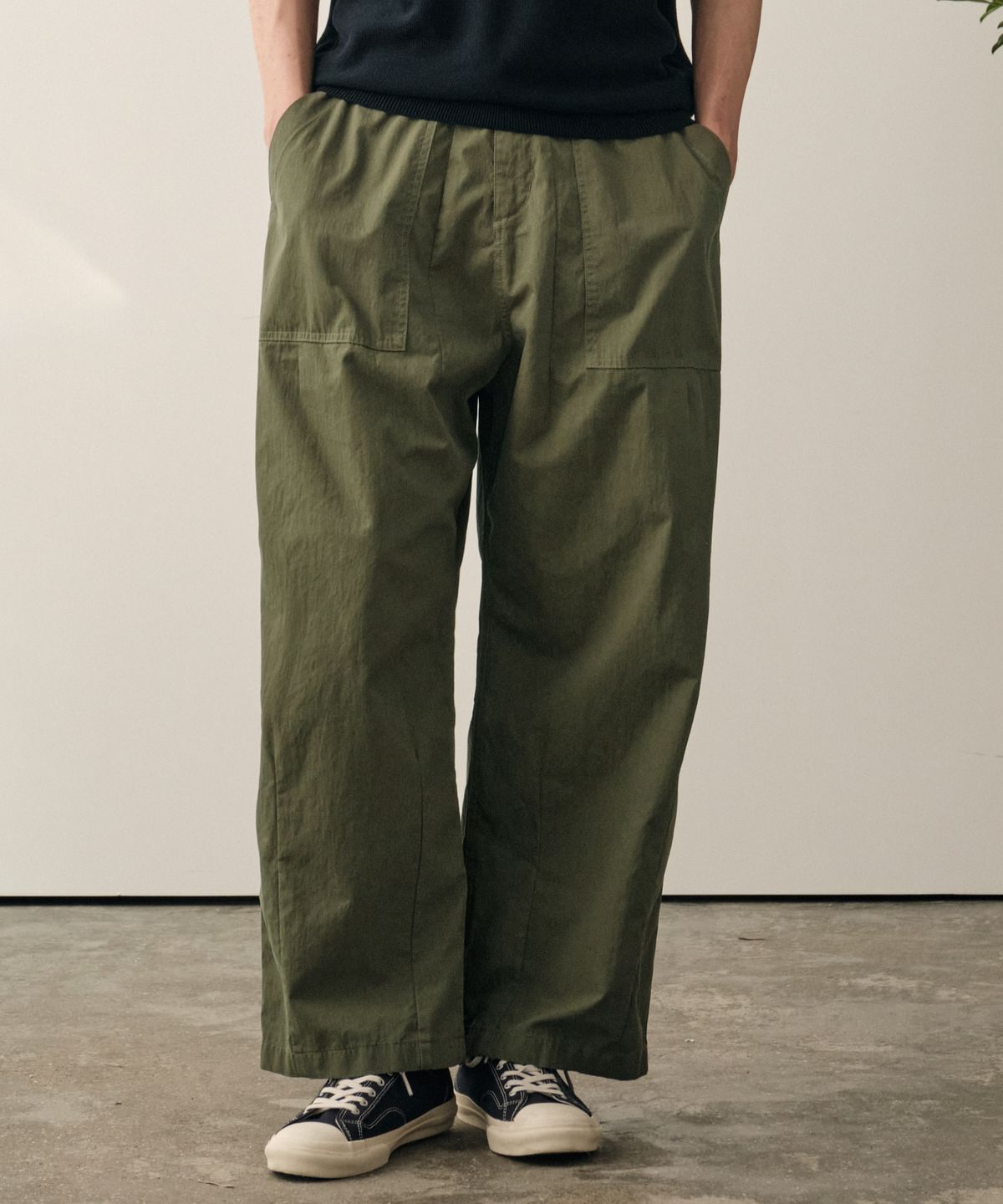 힐리먼트(HELEMENT) 릴렉스 다트 와이드 팬츠 (KHAKI)