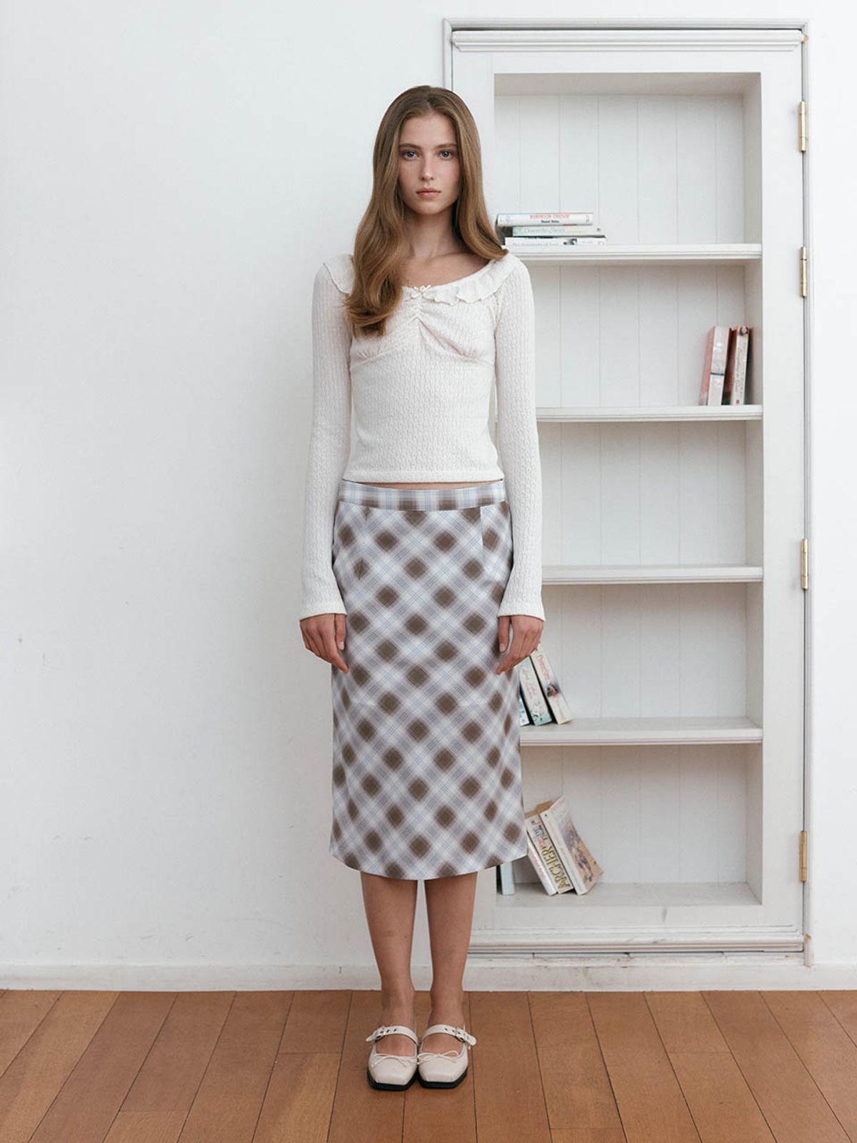 아수라(ASURA) CHECK BIAS SKIRT (BEIGE)