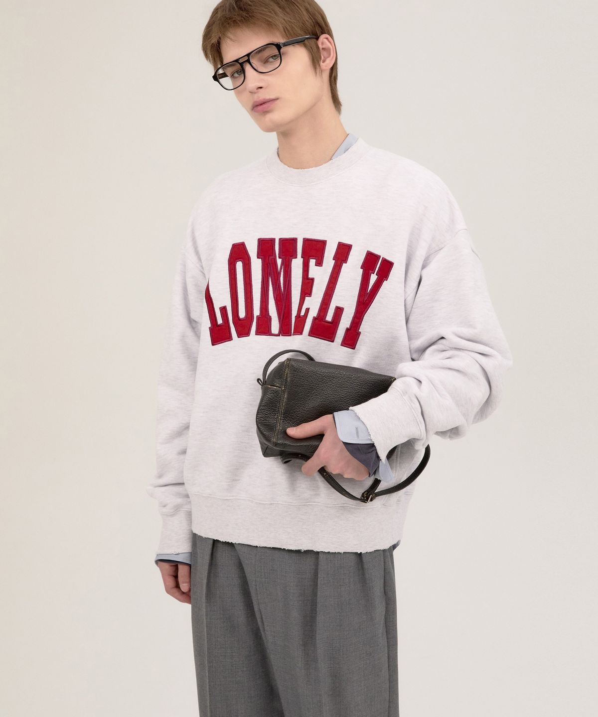 노앙(NOHANT) LONELY/LOVELY DAMAGE SWEATSHIRT ASH GRAY