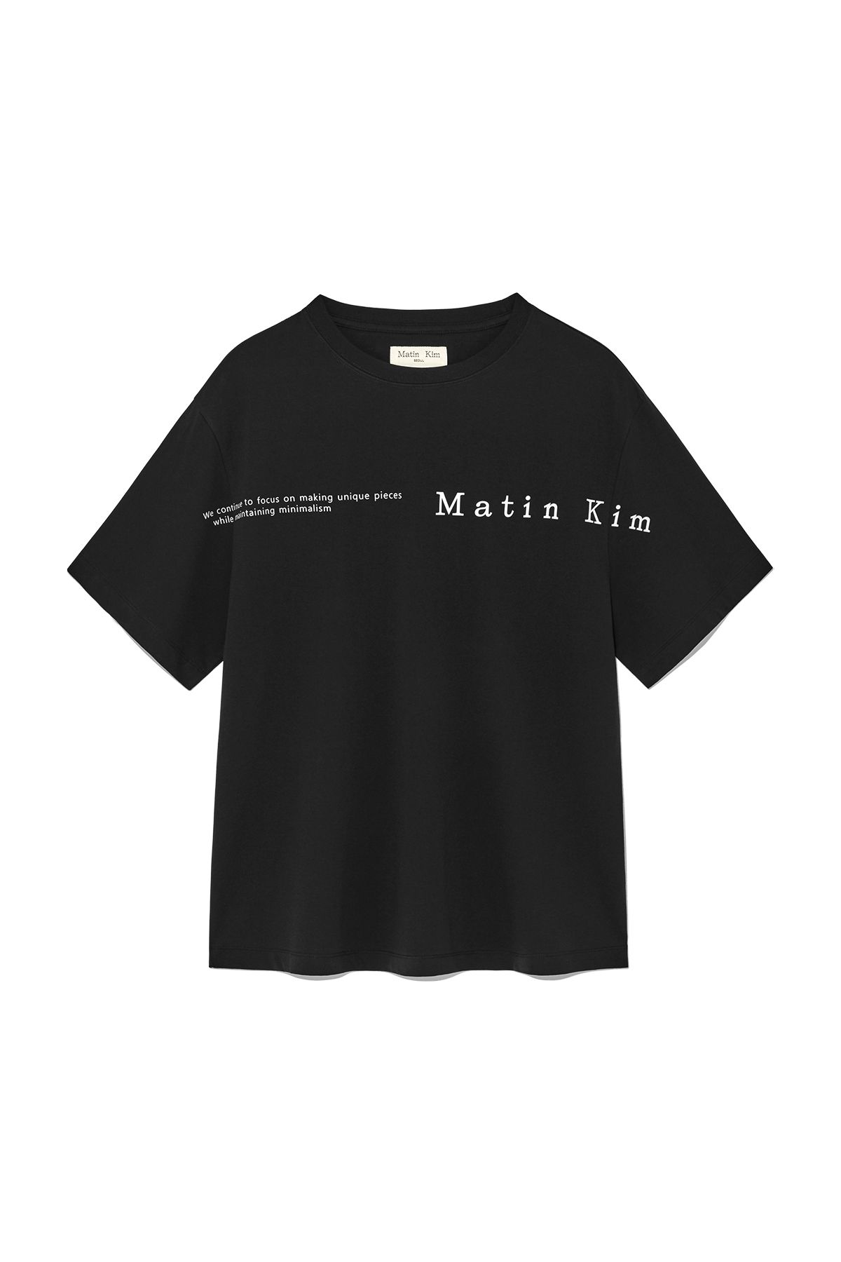 ★Matin Kim★HALF TEXT LOGO TOP FOR WOMEN★大人気★ MUSINSA公式 | MATIN KIM HALF TEXT LOGO TOP FOR WOMEN IN BLACK