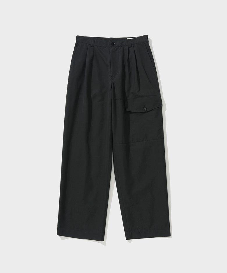 DOUBLE PLEATS BIG POCKET PANTS (BLACK)