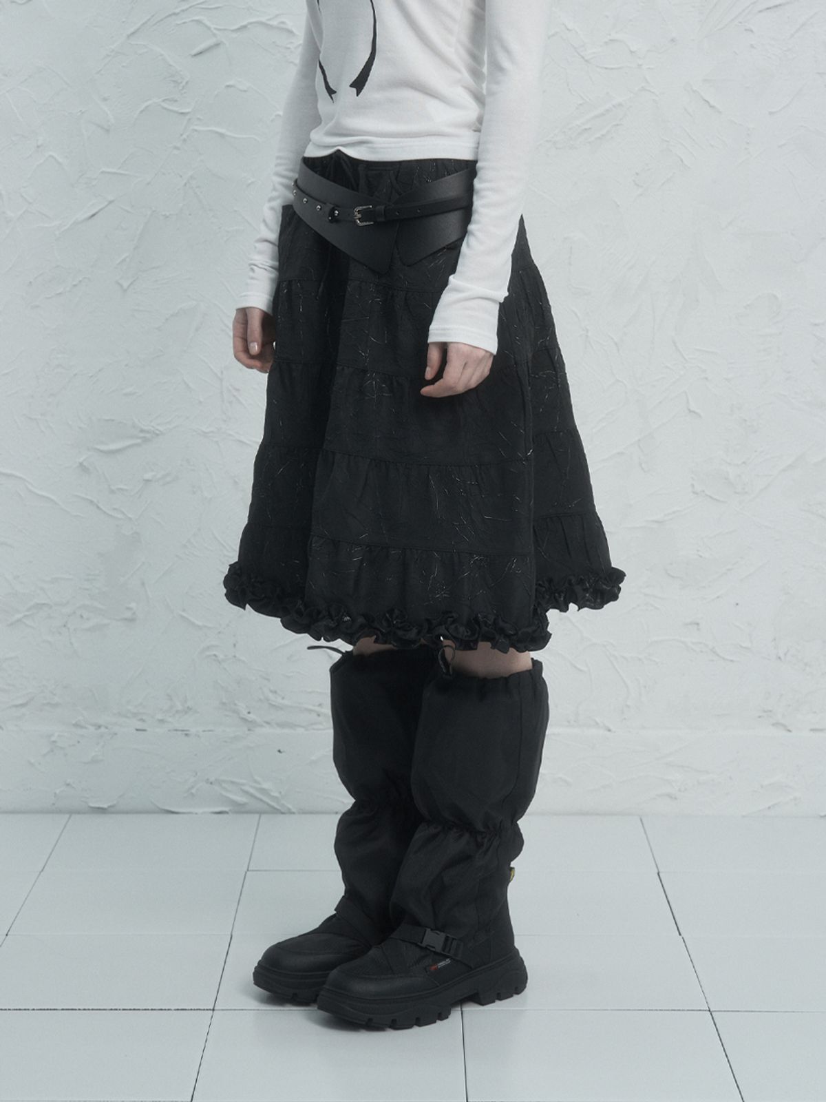 셋업이엑스이(SETUP-EXE) FRILL CANCAN SKIRT / BLACK