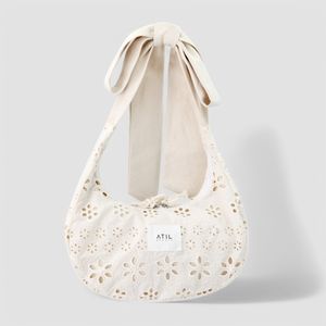 블러썸 데이지 매듭 내추럴 호보백_S size