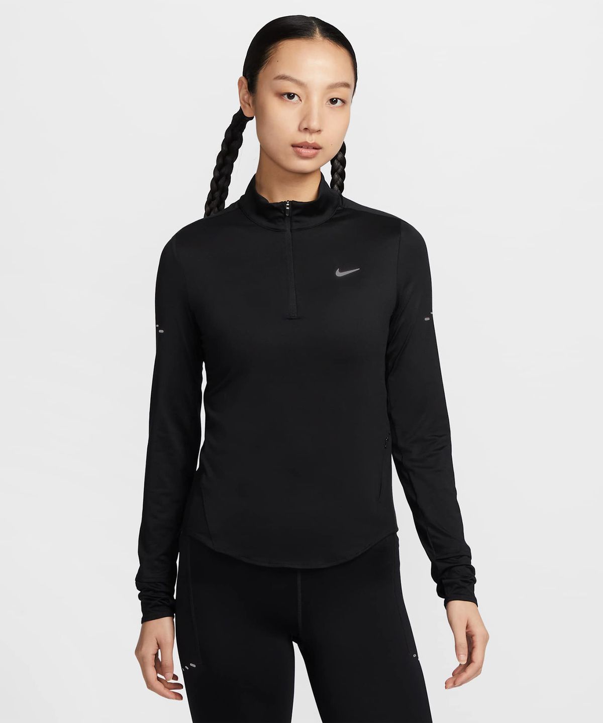 나이키(NIKE) 스위프트 드라이 핏 UV 쿼터집 러닝 탑 W - 블랙 / HQ0500-010