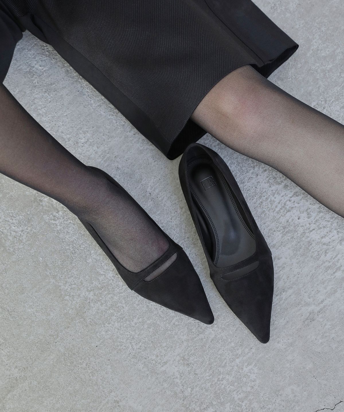 에퓨레(EPURE) MIA Suede Hole Flats (3color)
