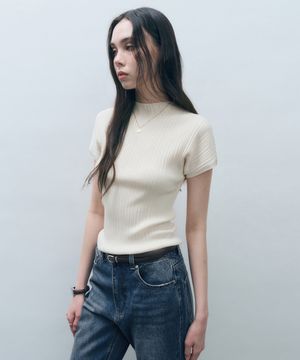 홀가먼트 하프넥 플리츠 니트 탑 크림 MDKT107CREAM
