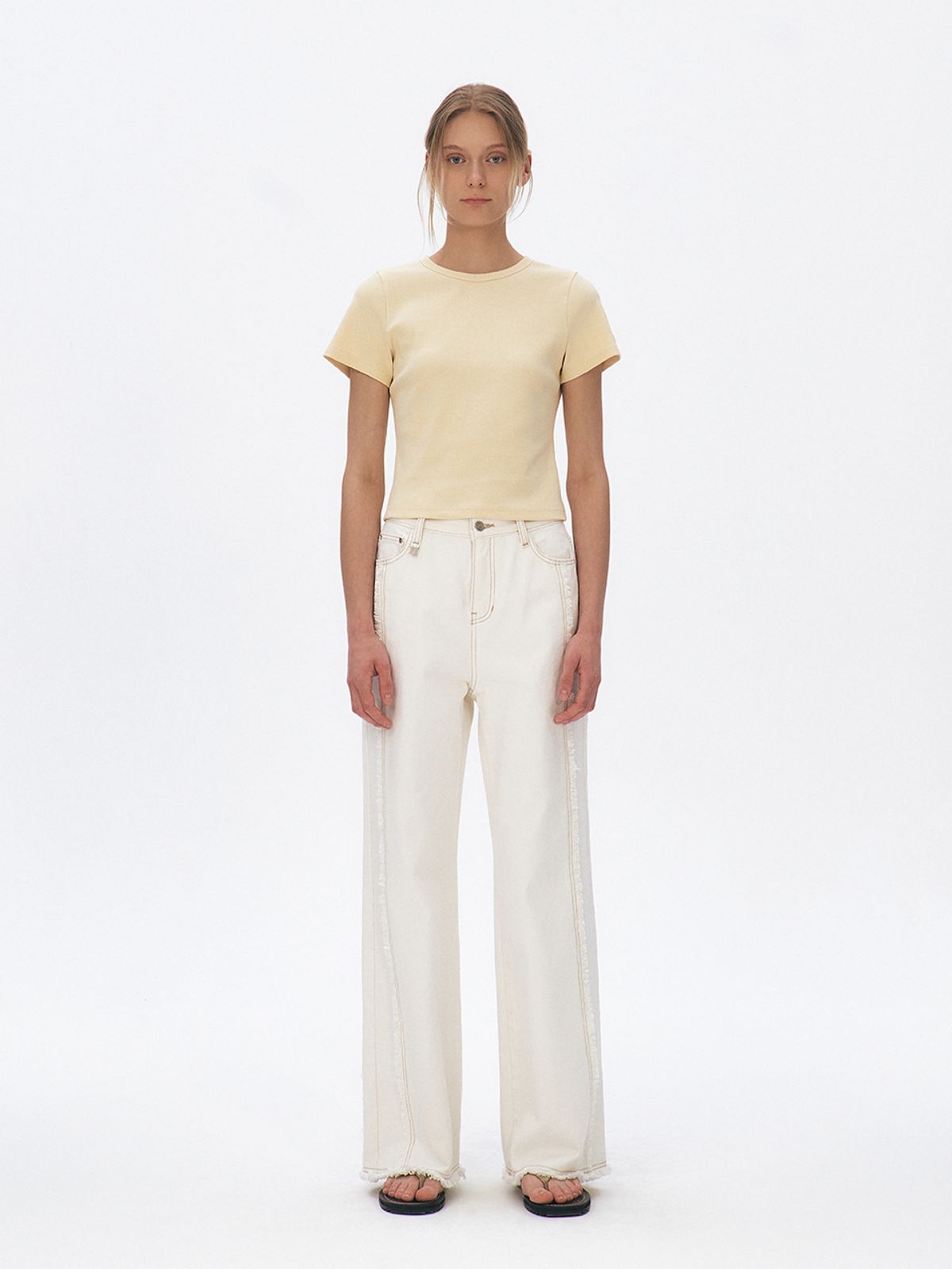 쿠메(KUMÉ) Semi-Cropped Cotton T-shirt, Light Yellow