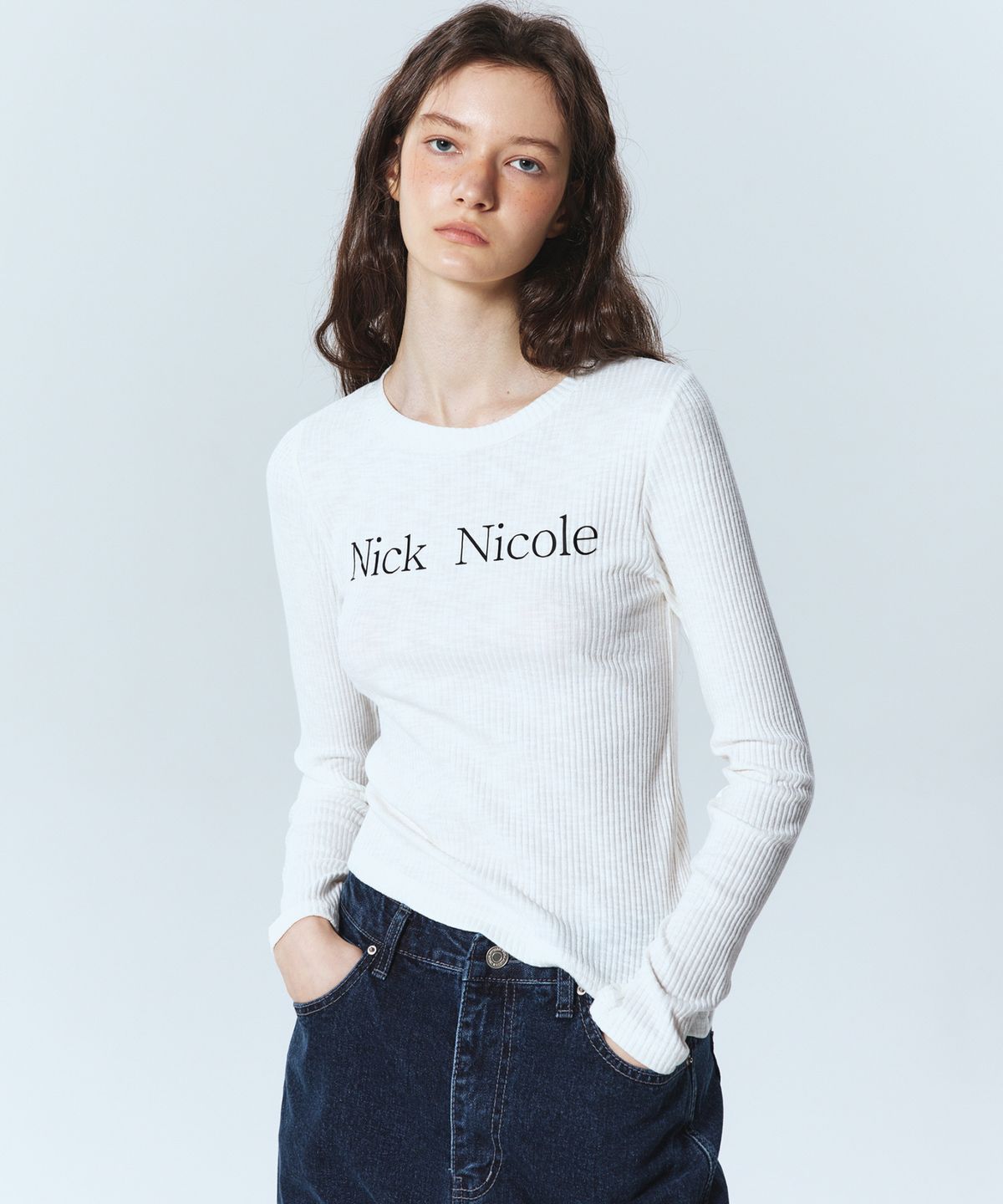 닉앤니콜(NICK&NICOLE) OBLIQUE LINE LONG SLEEVE TOP_IVORY