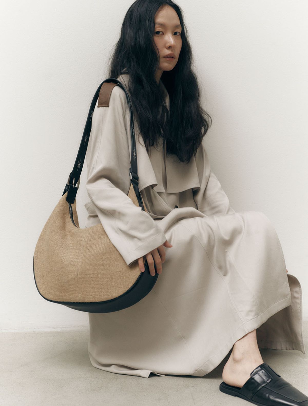 솔티페블(SALTY PEBBLE) BOHEMIAN STITCH TOTE RATTAN BAG [BEIGE]