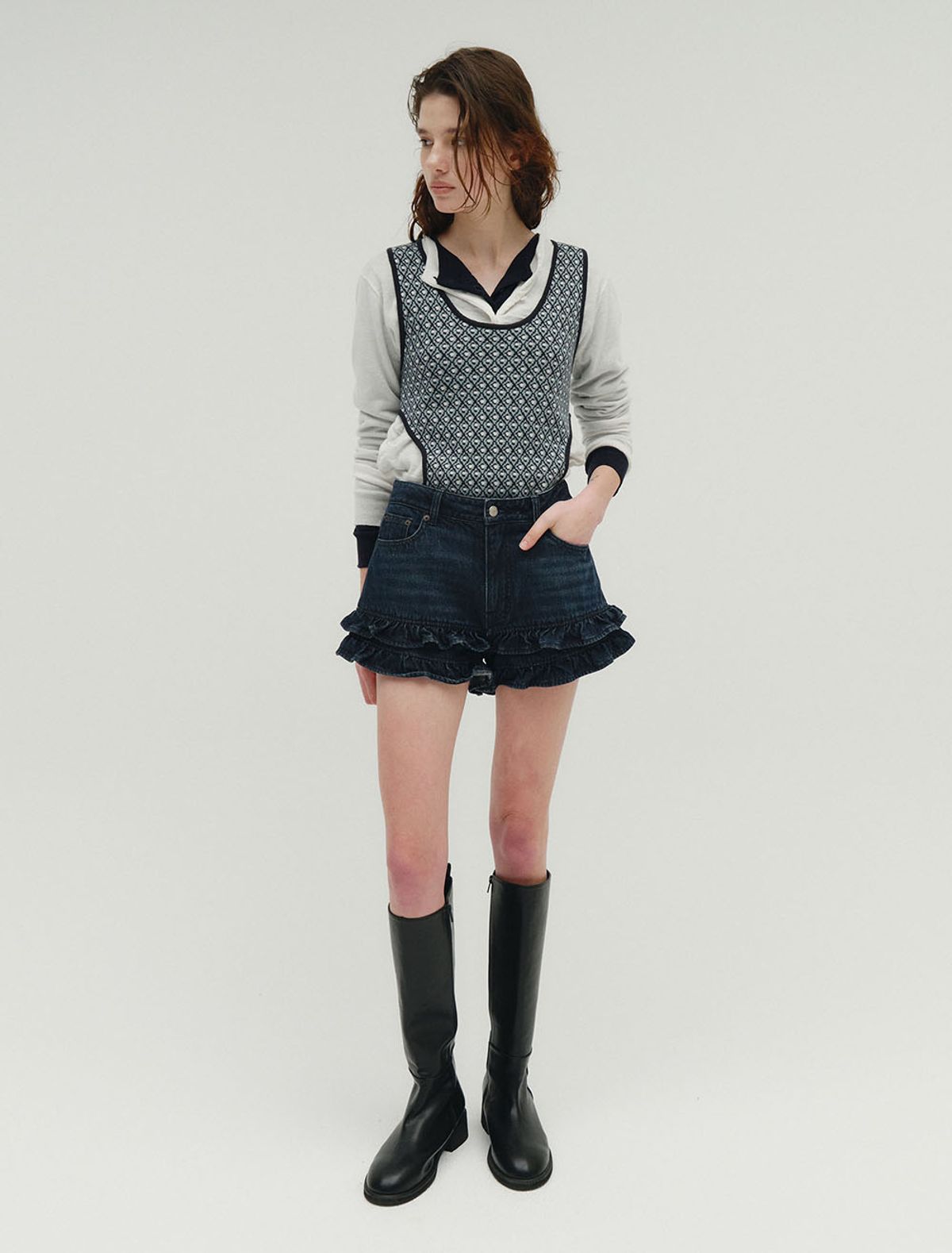 솔티페블(SALTY PEBBLE) FRILL FLARE DENIM SHORTS [BLUE]