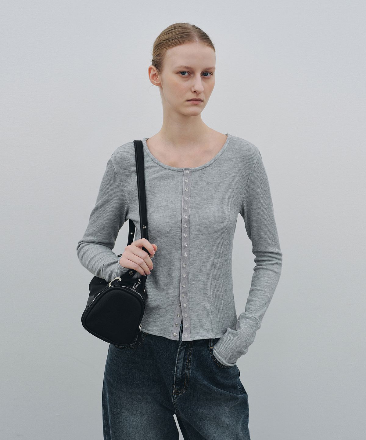 니브(NEEV) Ribbed Snap Round Cardigan (Melange Gray)